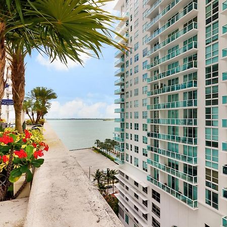 The Club At Brickell Bay Luxury Suites Miami Exterior photo