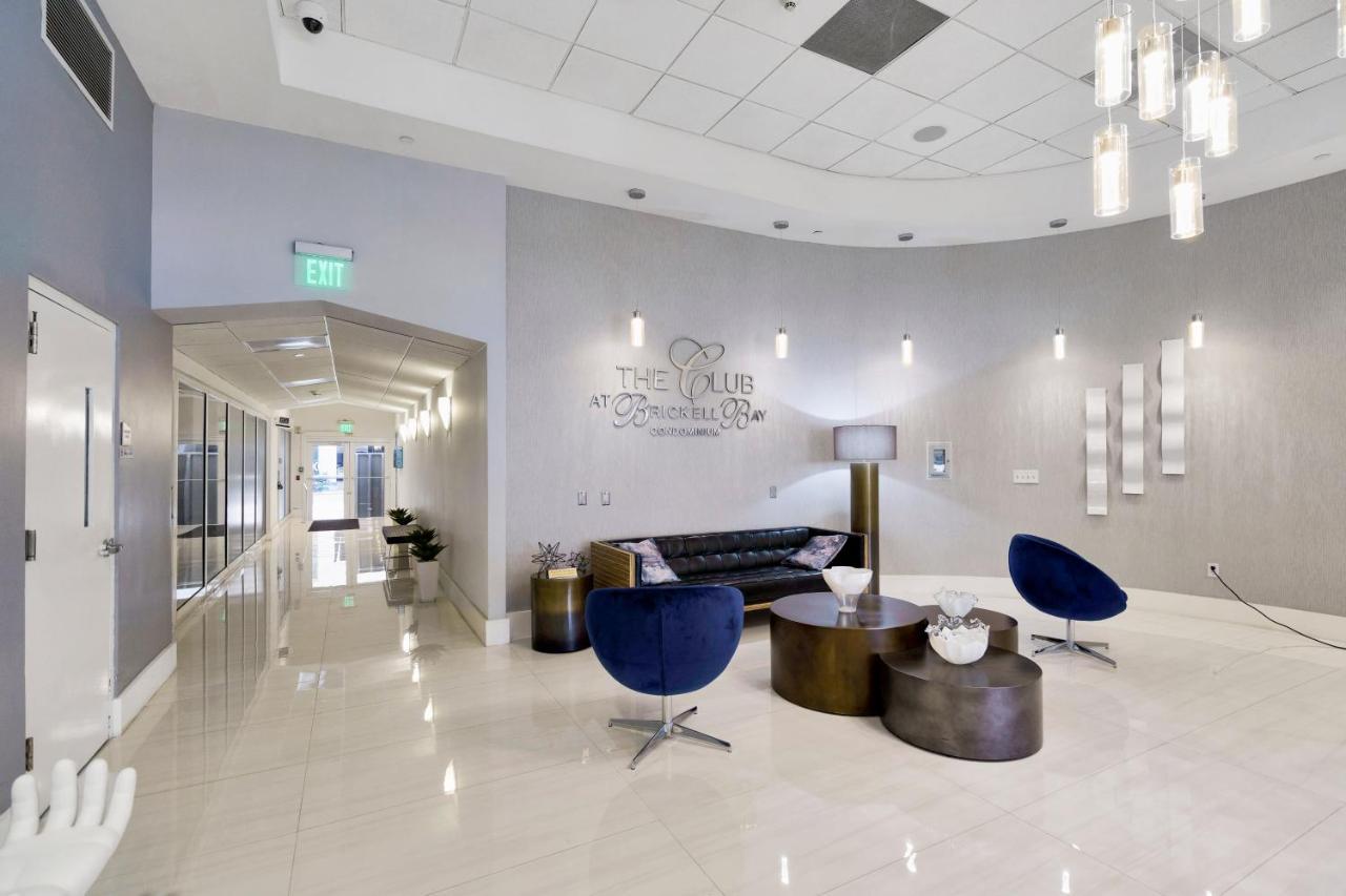 The Club At Brickell Bay Luxury Suites Miami Exterior photo
