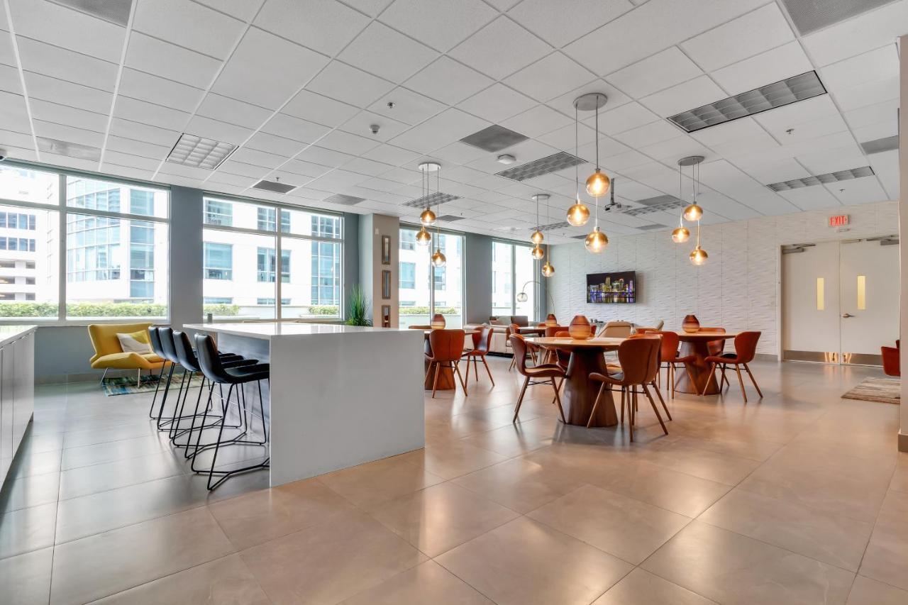 The Club At Brickell Bay Luxury Suites Miami Exterior photo