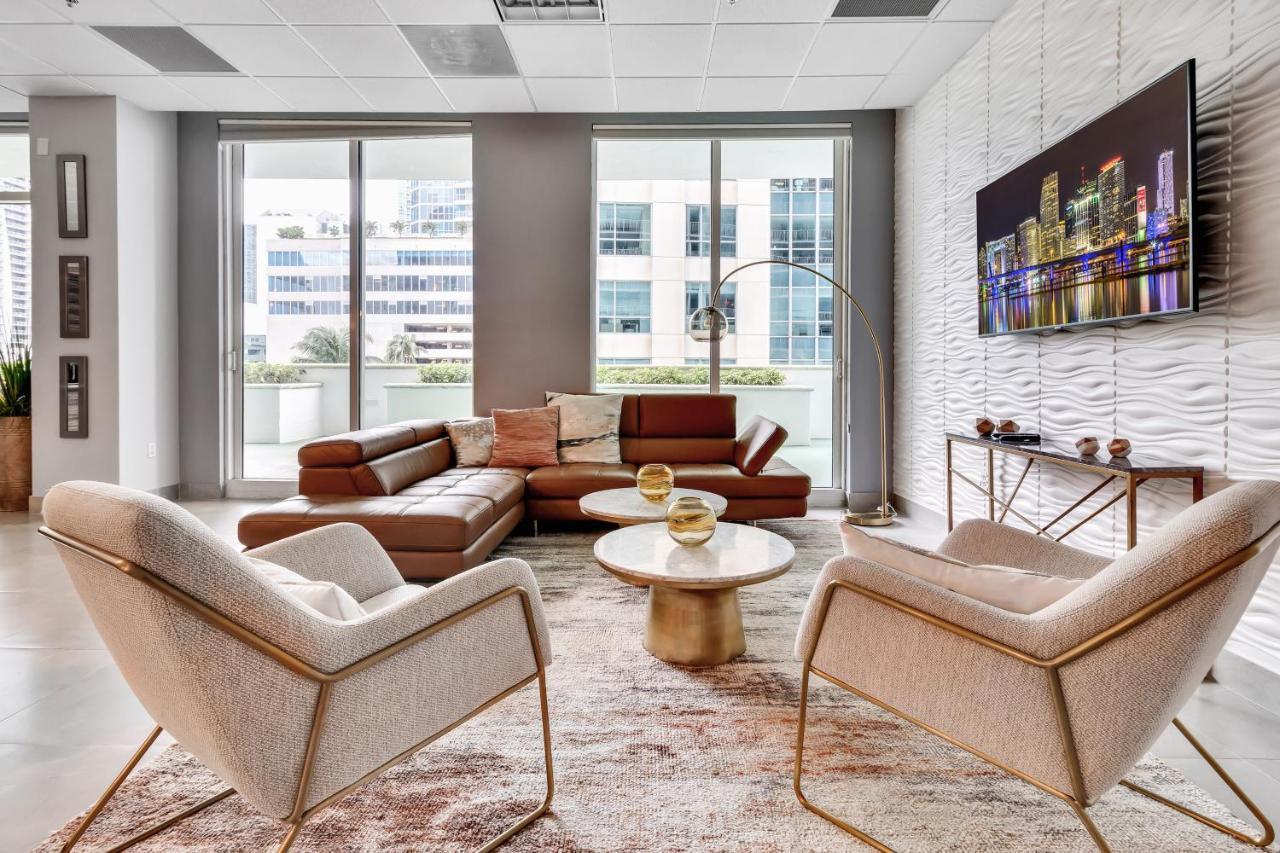 The Club At Brickell Bay Luxury Suites Miami Exterior photo