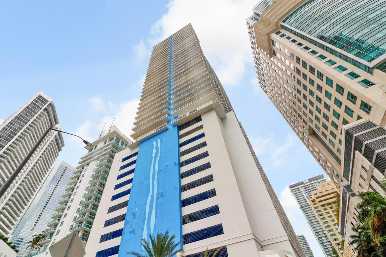 The Club At Brickell Bay Luxury Suites Miami Exterior photo
